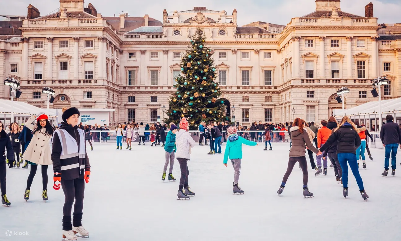 Trượt băng tại Somerset House