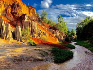 Fairy Stream (Suoi Tien)