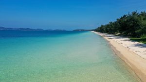 Hong Van Beach