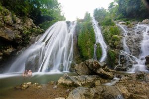Go Lao Waterfall