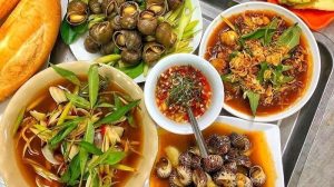 Ốc nóng (Hot Snails)-Hanoi's Autumn
