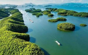 Thac Ba Lake