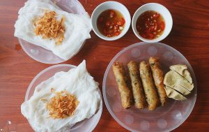 Crispy rice paper rolls